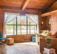 Perryville AR Lakeside Cabin - Orlando Tourists