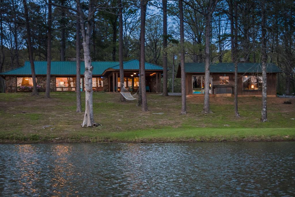 Perryville AR Lakeside Cabin - thumb 7
