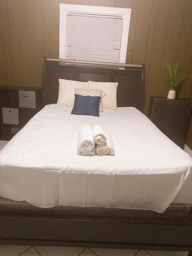 ENTIRE 2 BEDROOMS HOUSE IN QUITE NEIGHBORHOOD - thumb 8
