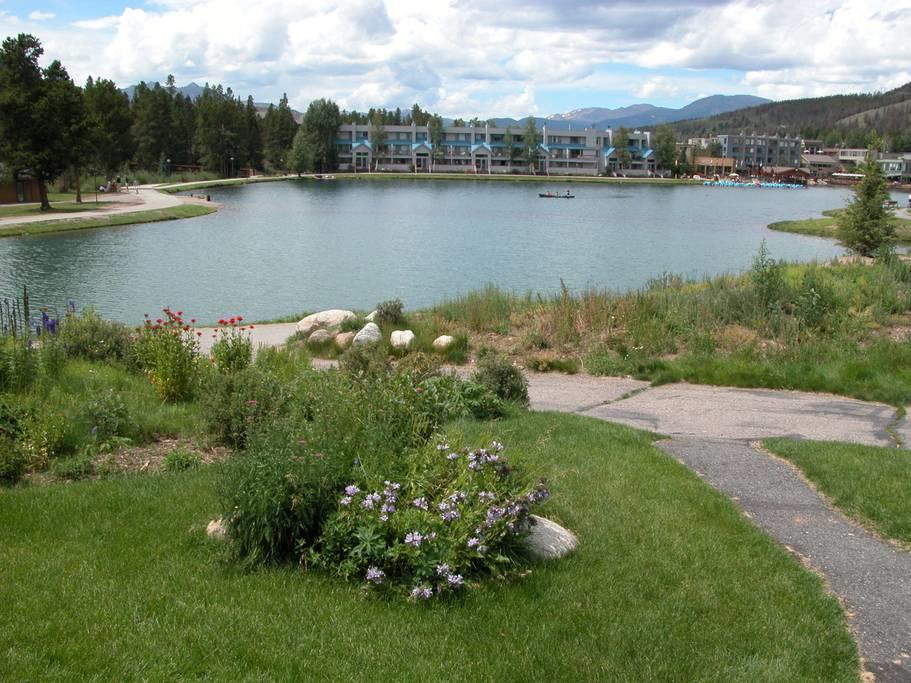 Lakeside, Ski Condo With Hot Tub And Pool - thumb 11