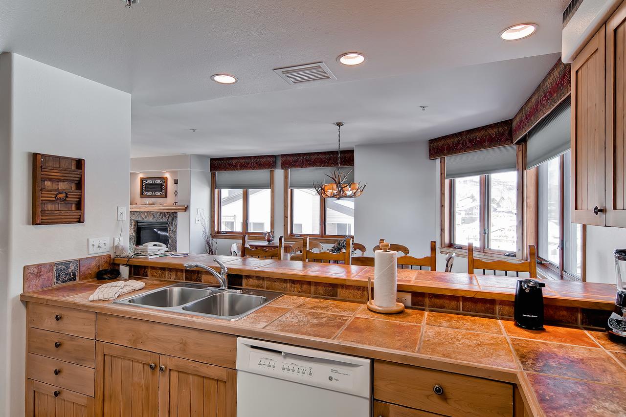 Torian Plum Condominiums By Steamboat Resorts - thumb 20