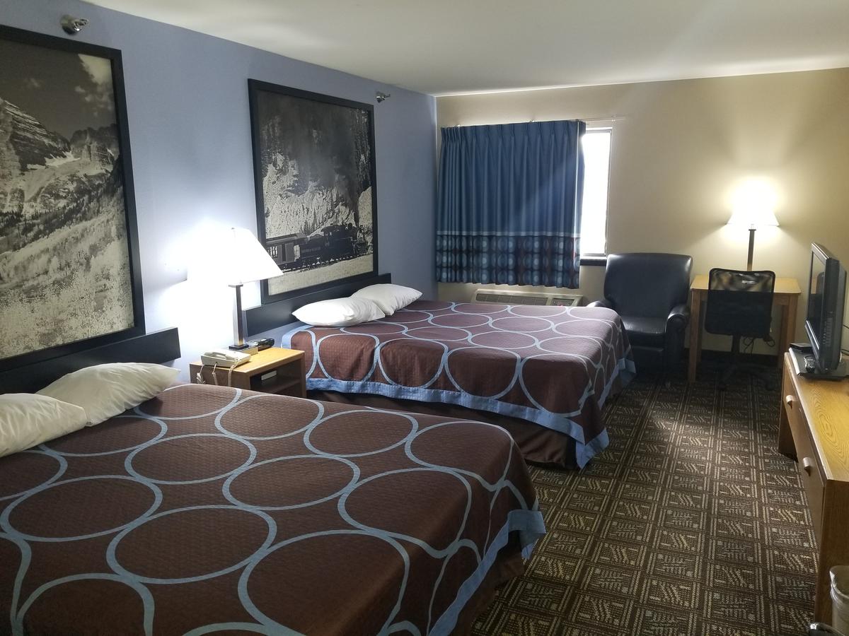 Super 8 By Wyndham Fort Collins - thumb 3