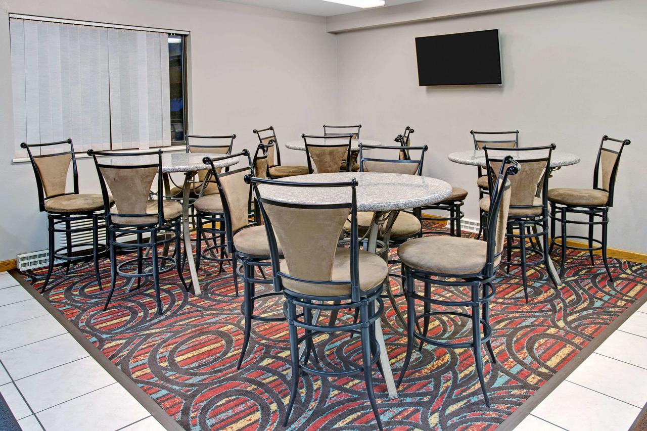 Super 8 By Wyndham Fort Collins - thumb 24
