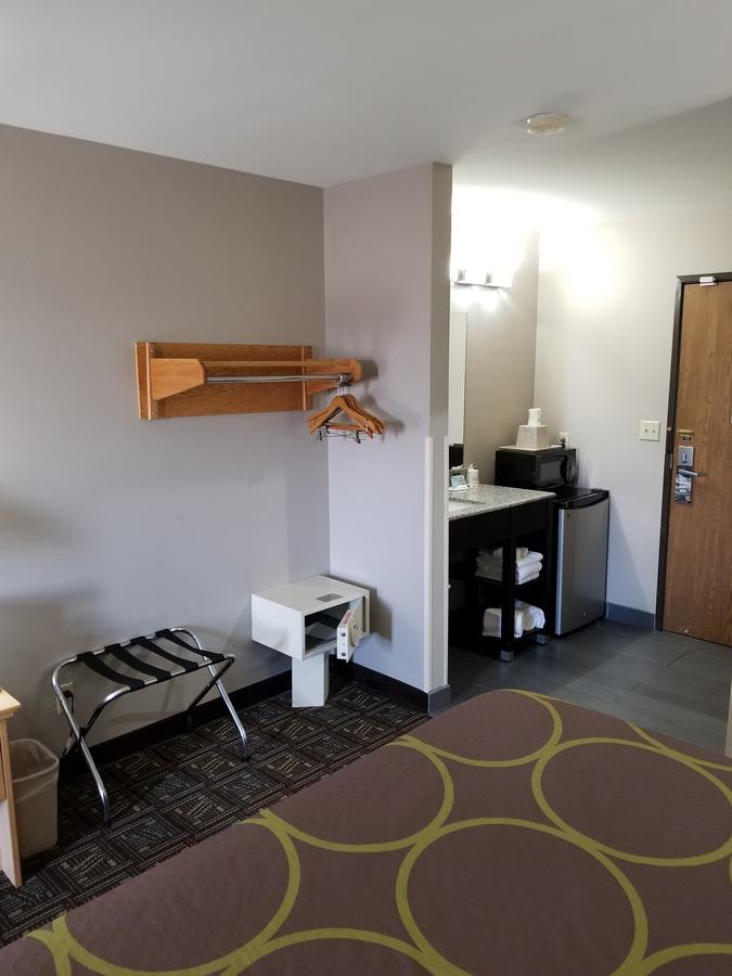 Super 8 By Wyndham Fort Collins - thumb 10