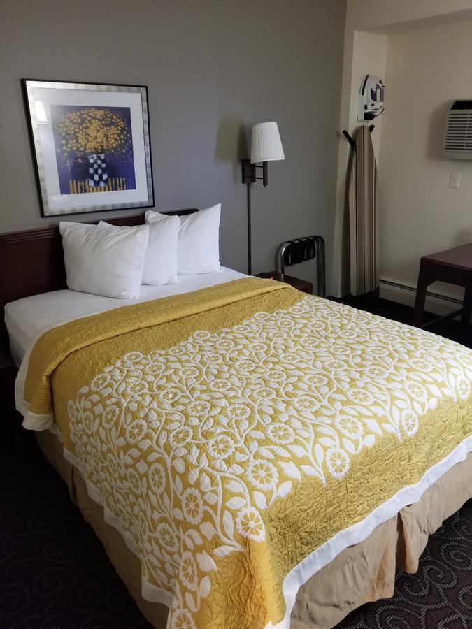 Days Inn By Wyndham Fort Collins - thumb 10
