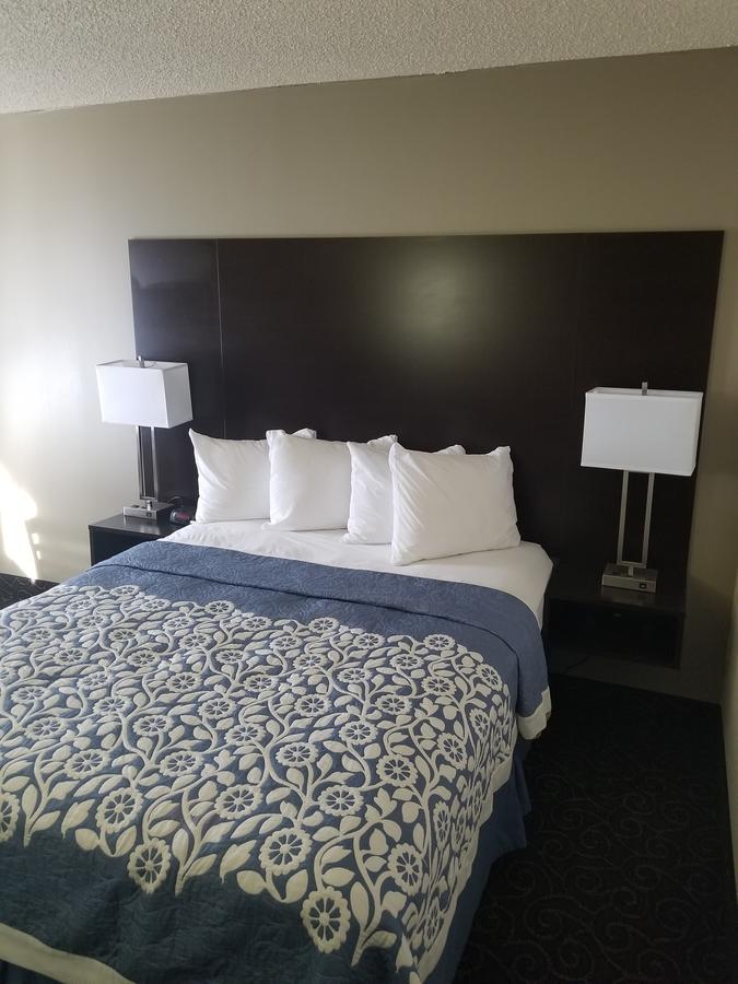 Days Inn By Wyndham Fort Collins - thumb 5