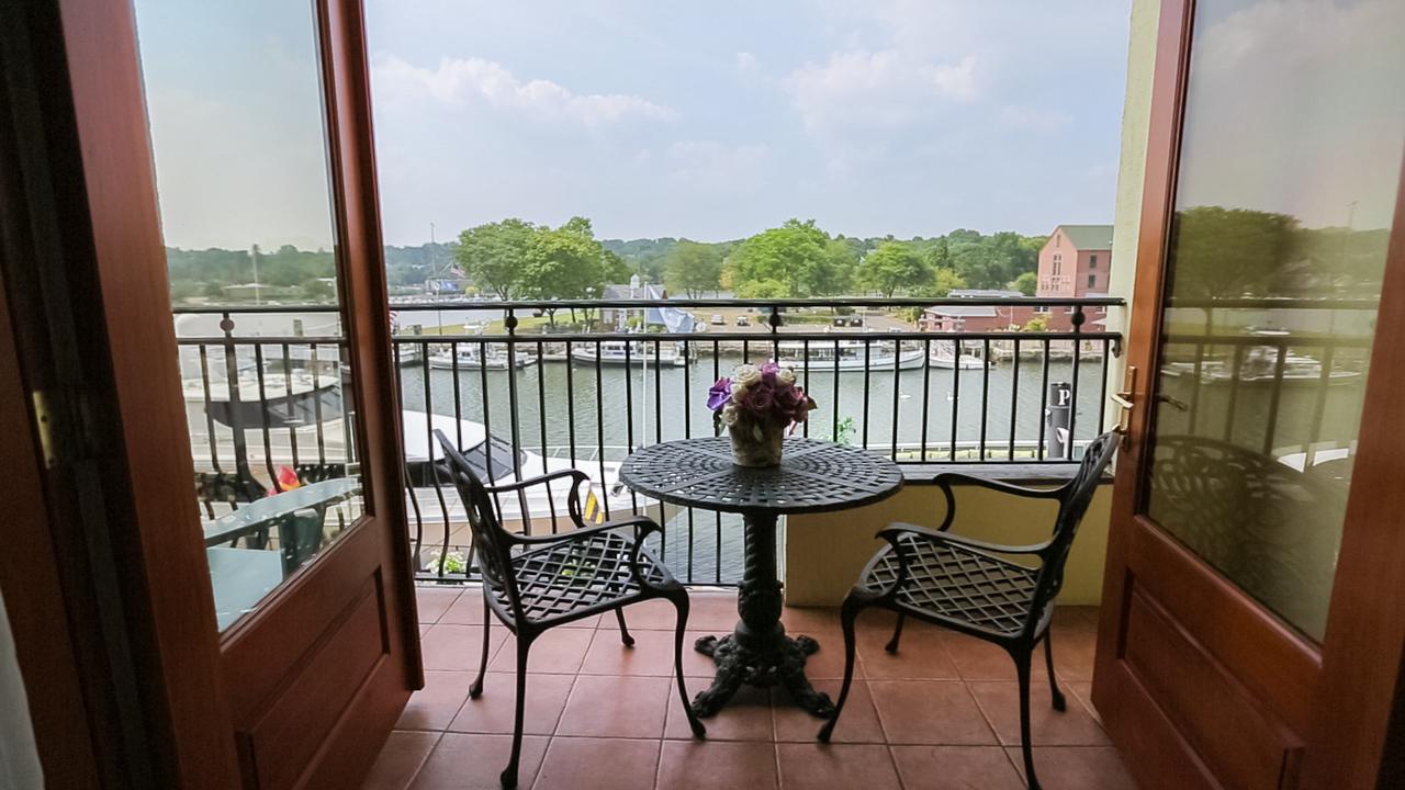 Delamar Greenwich Harbor - thumb 29