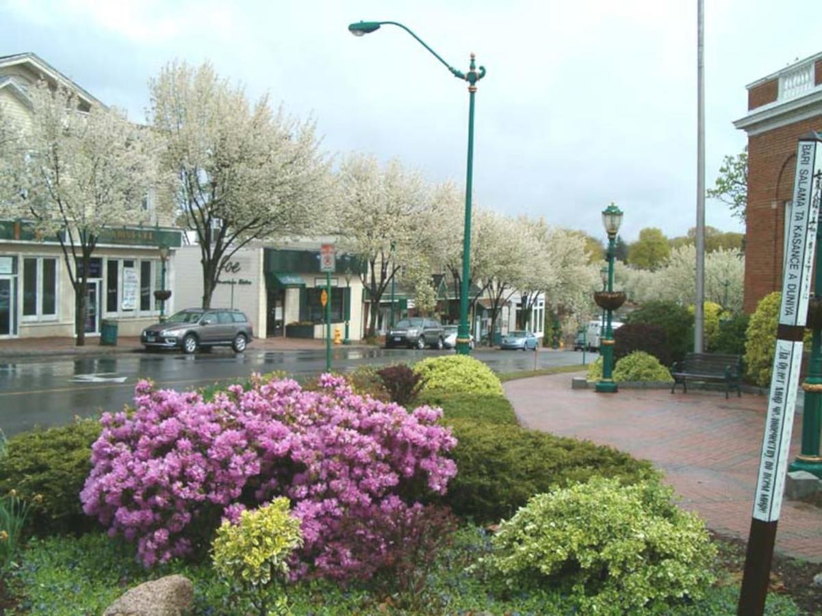 New Waterfront Home Private Beach Hot Tub+Tennis/Beach Club - thumb 33