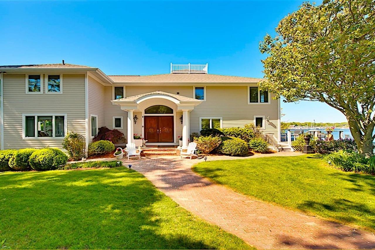 New Waterfront Home Private Beach Hot Tub+Tennis/Beach Club - thumb 32