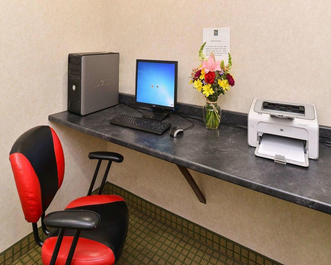 Quality Suites Stratford - thumb 19