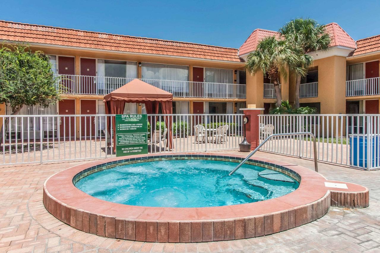 Quality Inn And Suites Conference Center - thumb 28