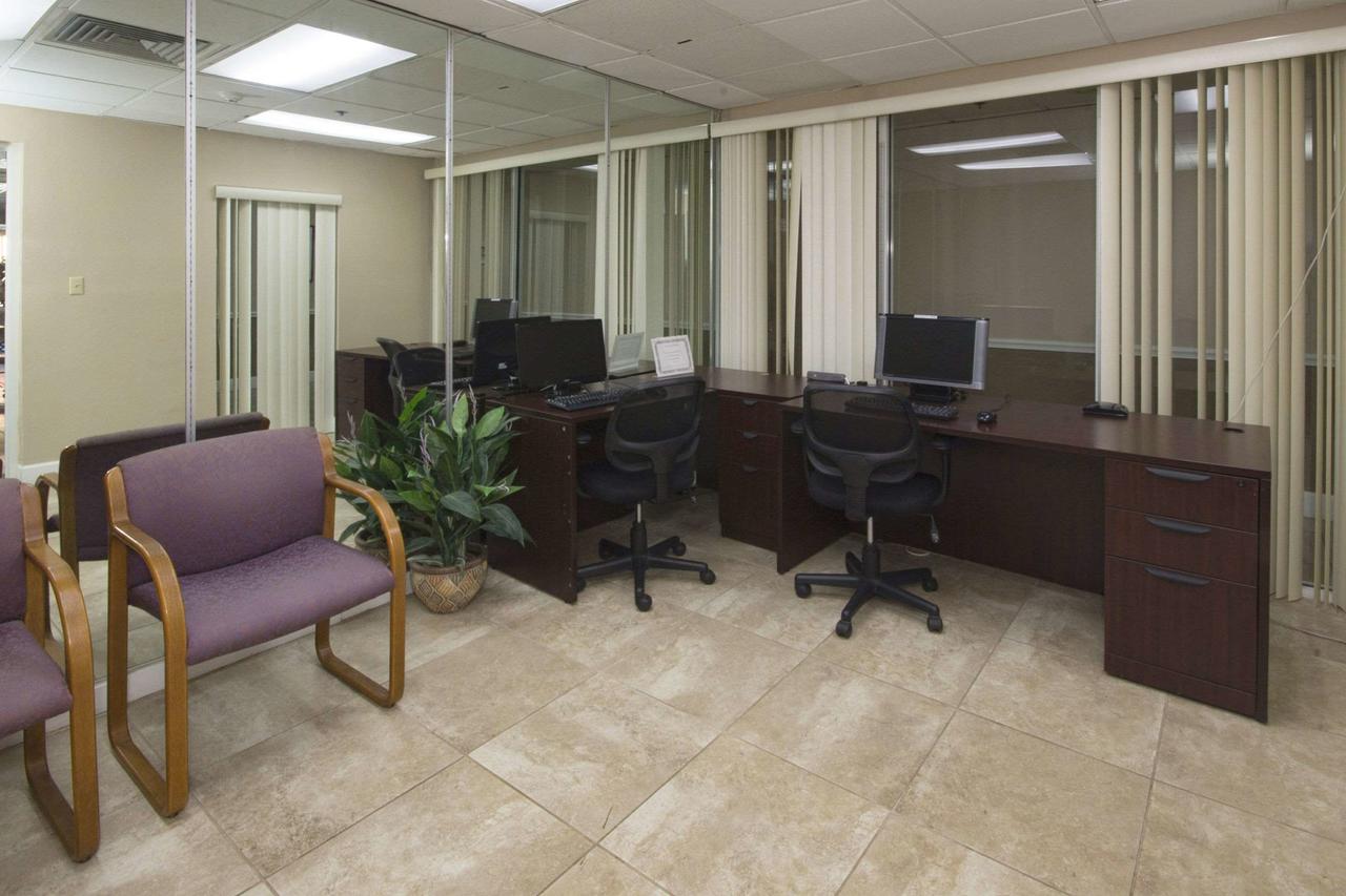 Quality Inn And Suites Conference Center - thumb 37