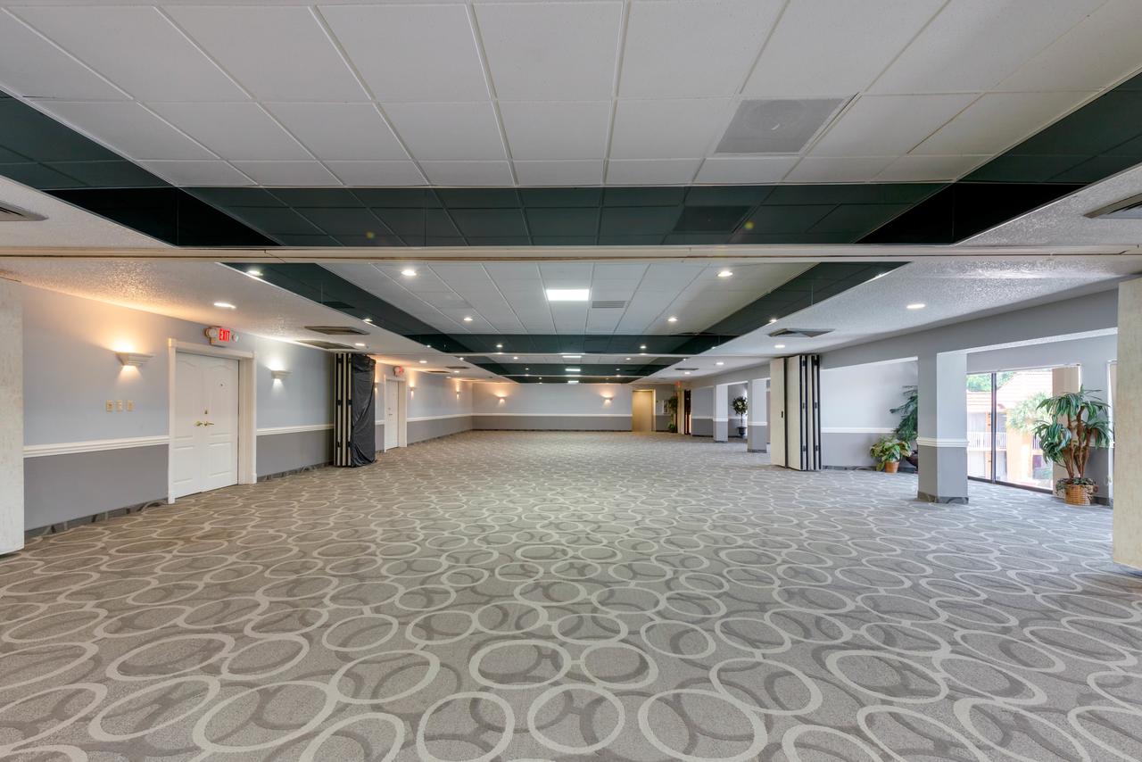 Quality Inn And Suites Conference Center - thumb 20