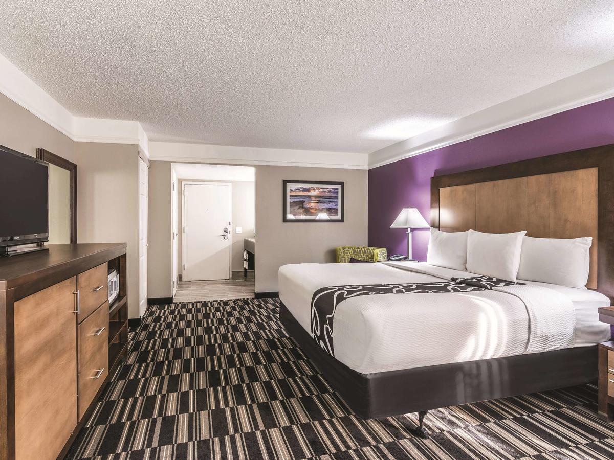 La Quinta Inn By Wyndham Jupiter - thumb 14