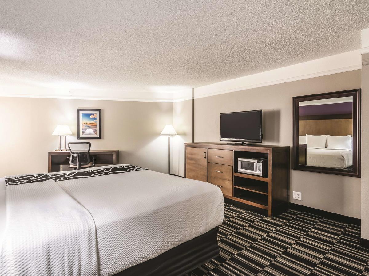 La Quinta Inn By Wyndham Jupiter - thumb 15