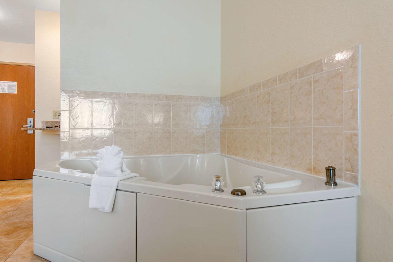 Sleep Inn & Suites Port Charlotte-Punta Gorda - thumb 4