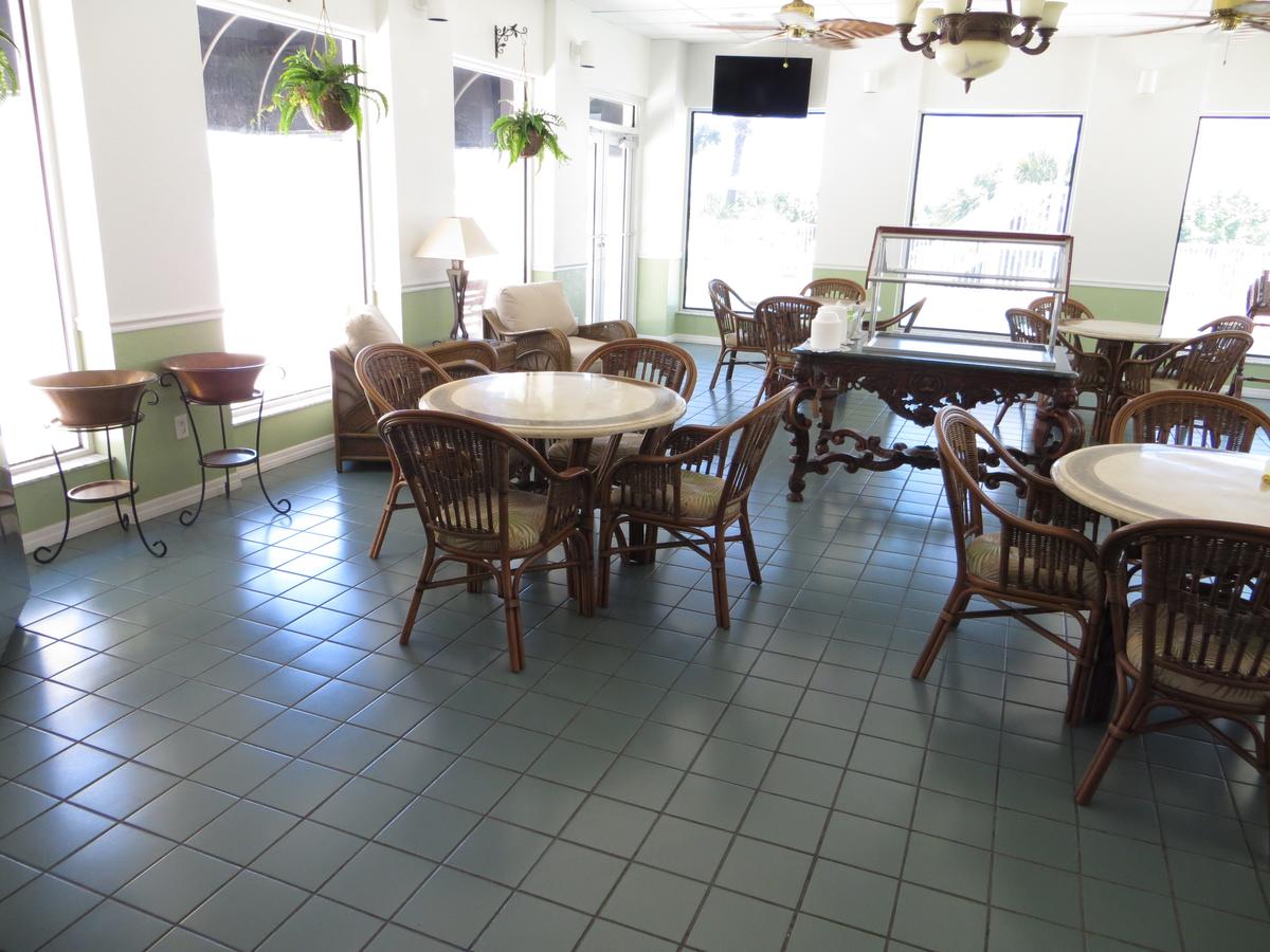 Royal Mansions Resort - thumb 41