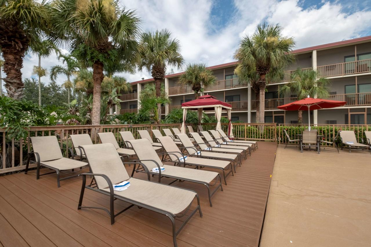 Red Roof Inn PLUS+ & Suites Naples Downtown-5th Ave S - thumb 22