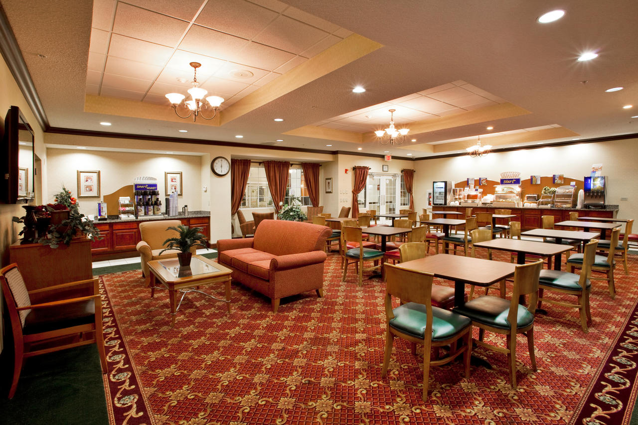 Holiday Inn Express Hotel & Suites Spring Hill - thumb 16