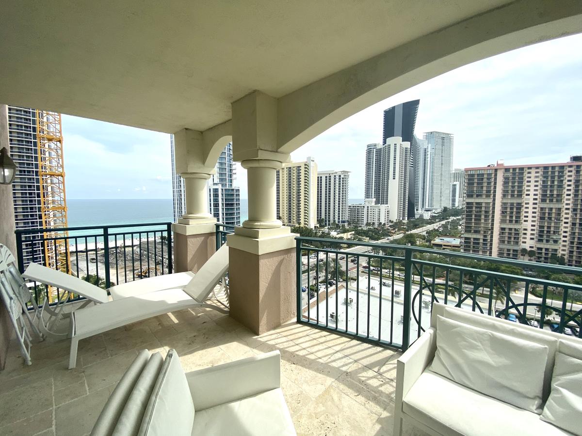 The King David Condos - thumb 3