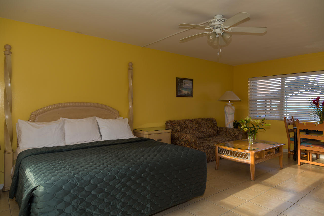 Riptide Oceanfront Hotel - thumb 36