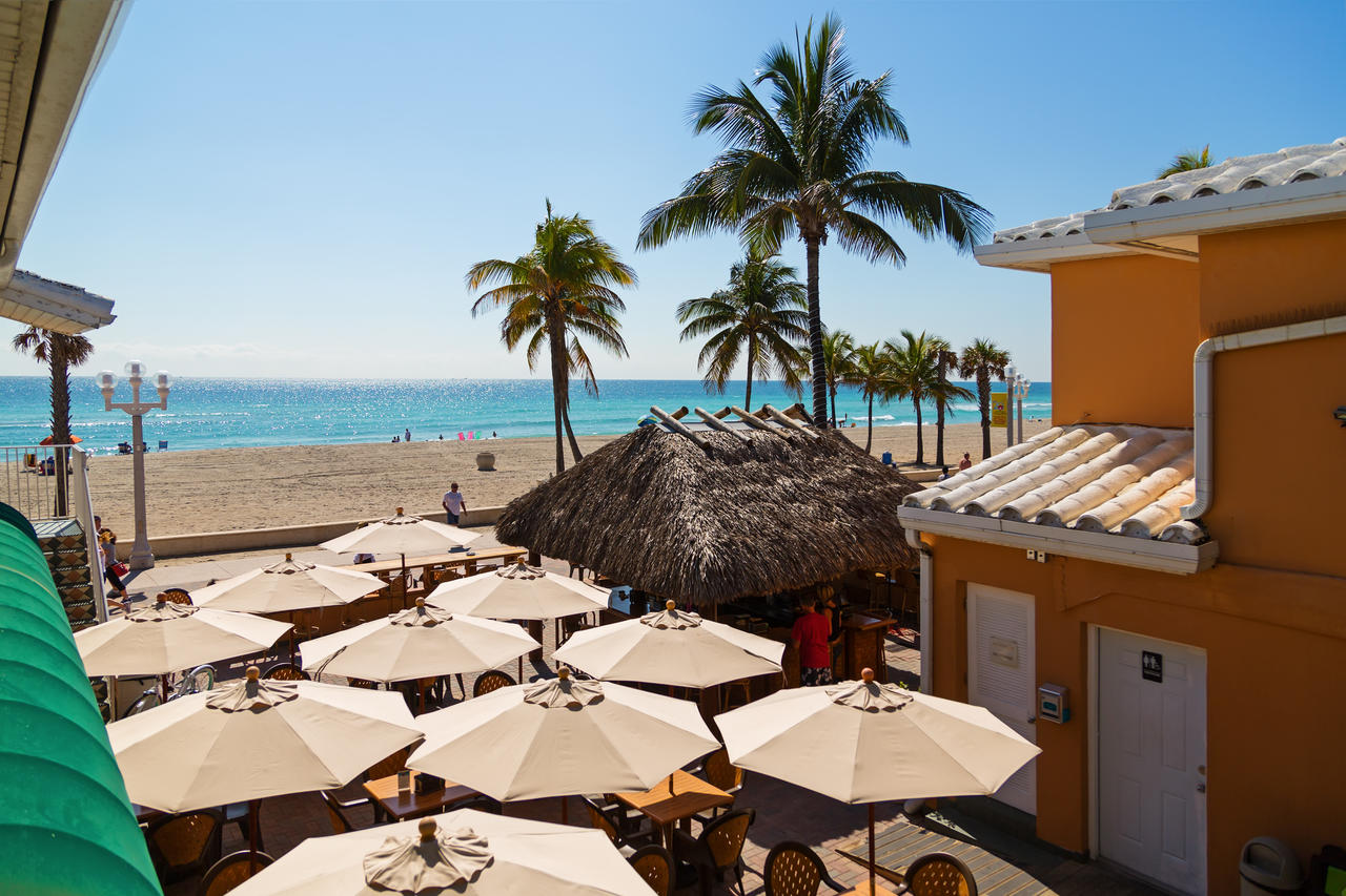 Riptide Oceanfront Hotel - thumb 1