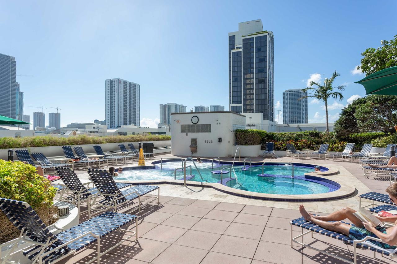 3 Bedroom Condo With Balcony View - thumb 31