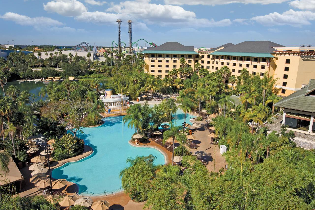 Universal's Loews Royal Pacific Resort - thumb 17