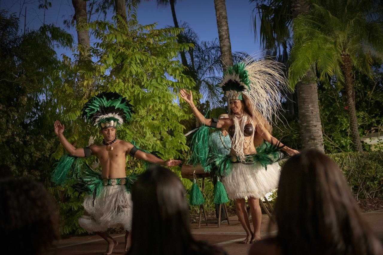 Universal's Loews Royal Pacific Resort - thumb 11