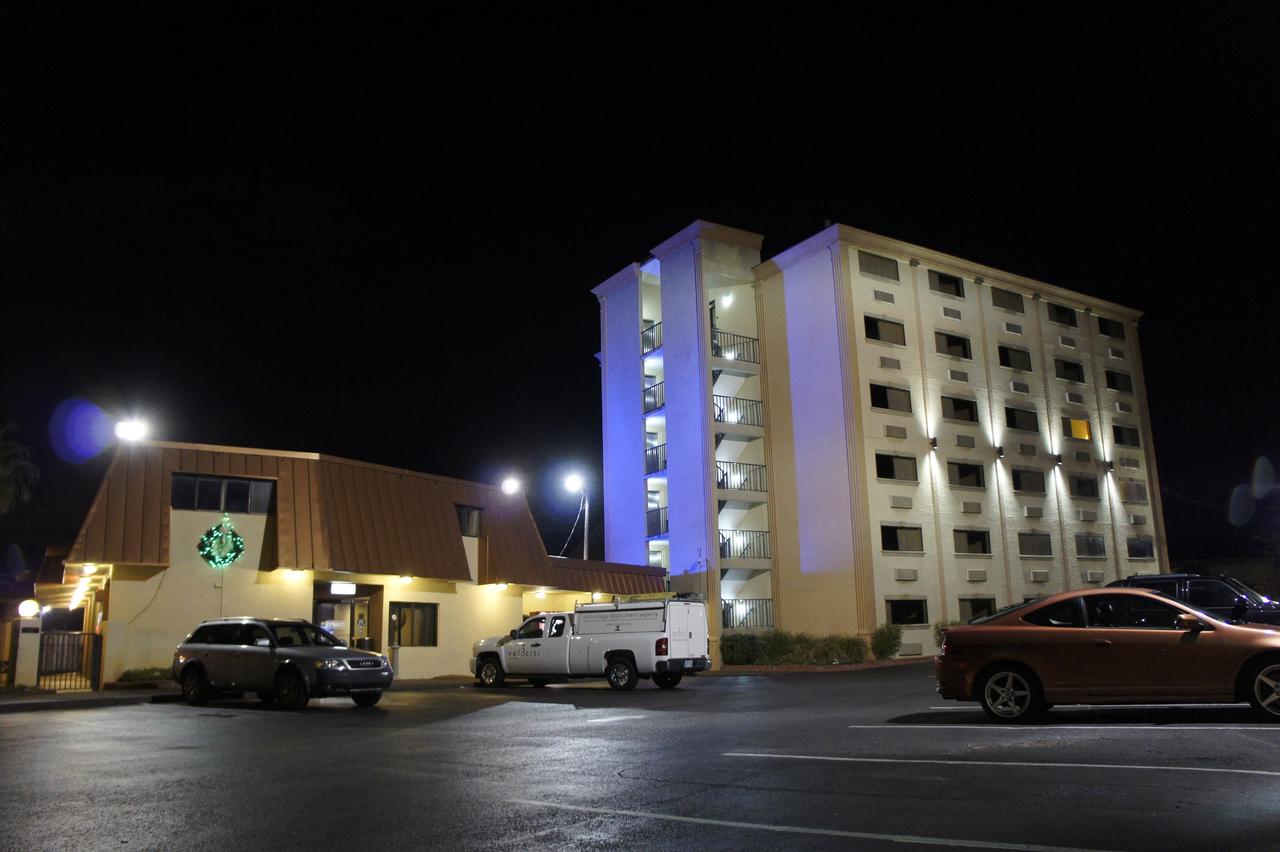 Emerald Coast Inn & Suites - thumb 13