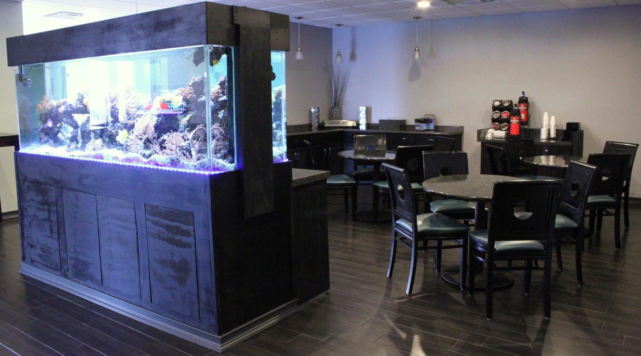 Emerald Coast Inn & Suites - thumb 20