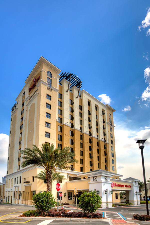 Ramada Plaza Suites Universal Studios - thumb 1