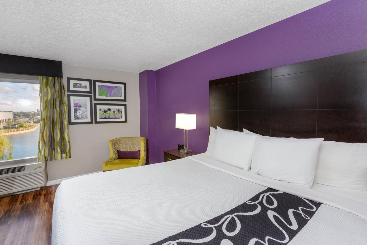 La Quinta By Wyndham Orlando Universal Area - thumb 11