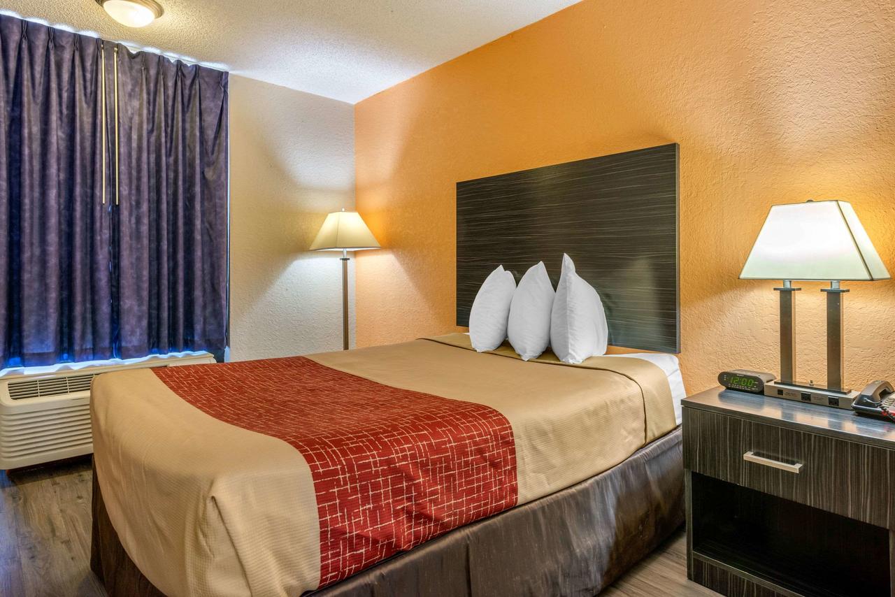 Econo Lodge International Drive - thumb 1