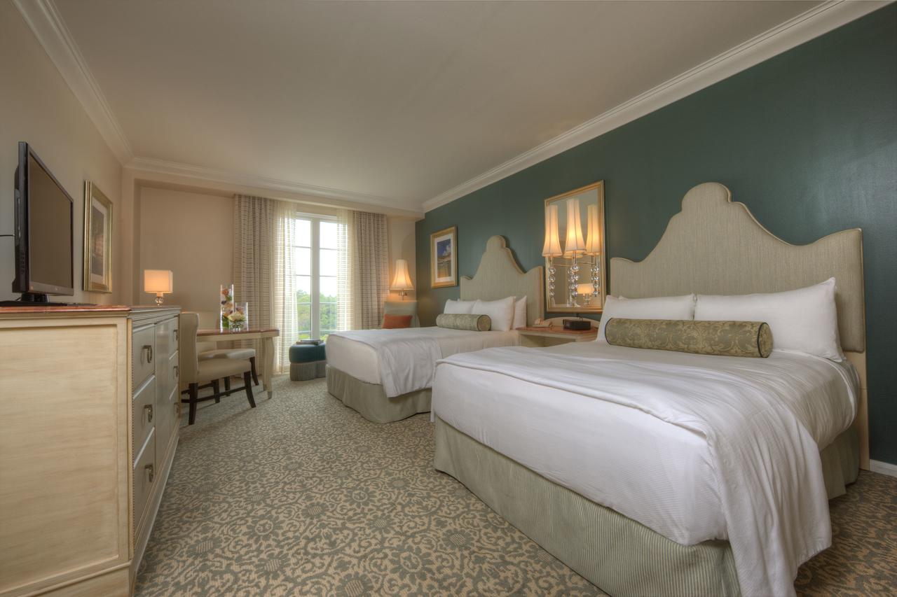 Universal's Loews Portofino Bay Hotel - thumb 27