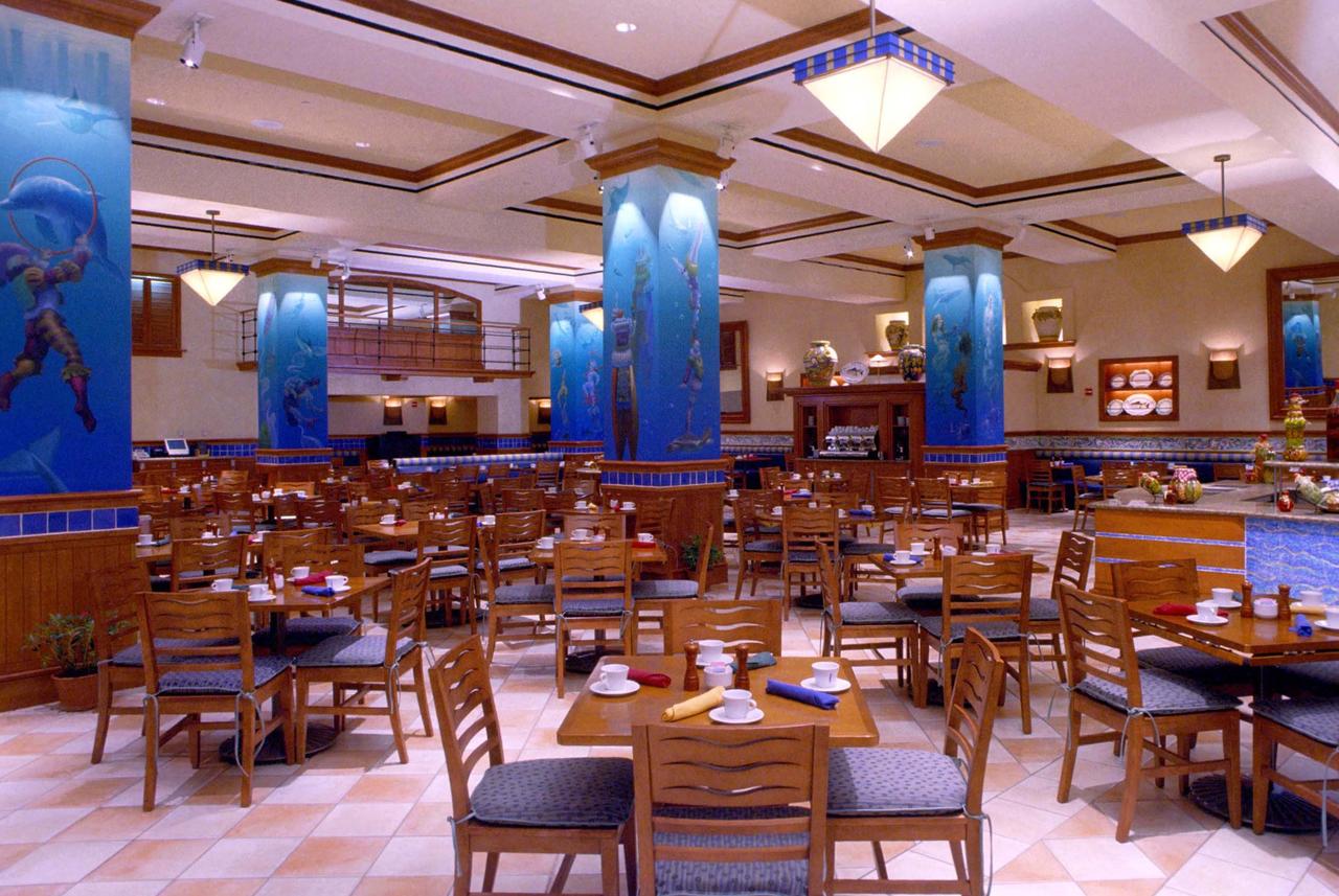 Universal's Loews Portofino Bay Hotel - thumb 14