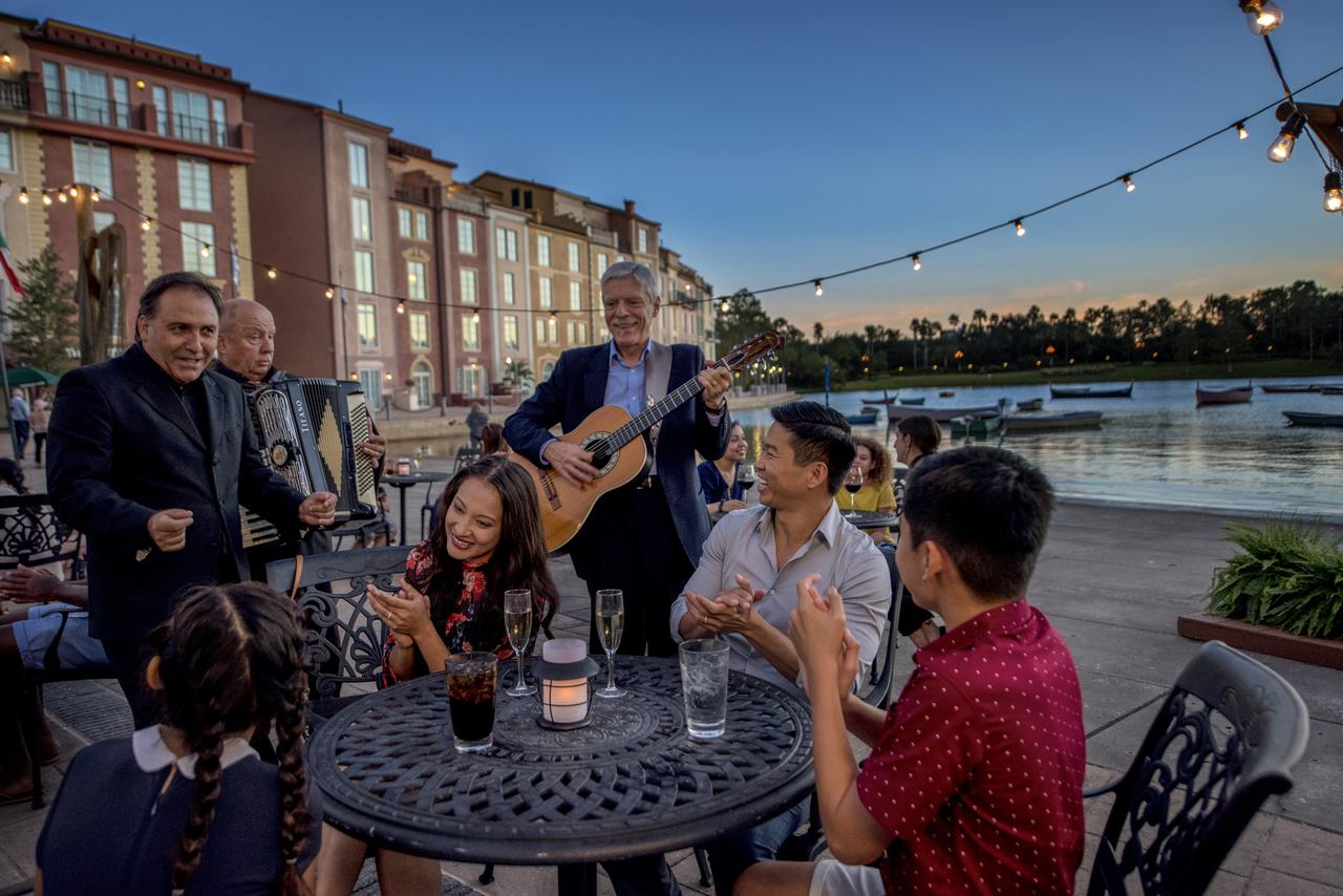 Universal's Loews Portofino Bay Hotel - thumb 5
