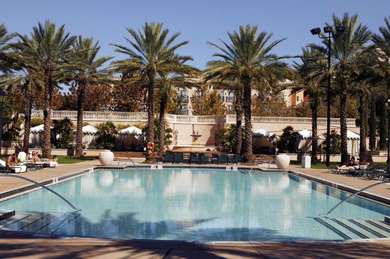 Universal's Loews Portofino Bay Hotel - thumb 7