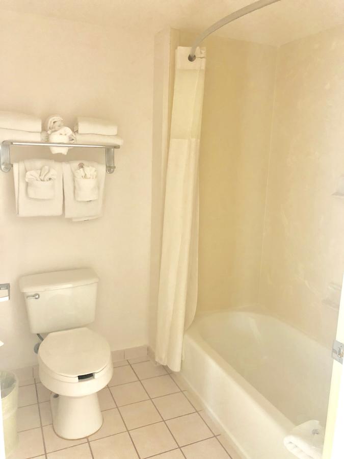 Quality Suites Lake Buena Vista - thumb 34