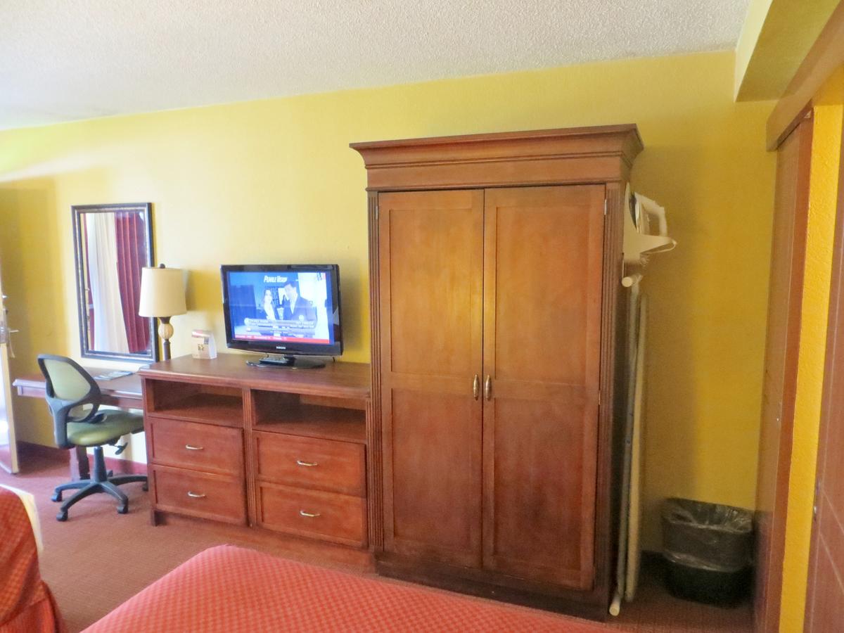 Rosen Inn Closest To Universal - thumb 15