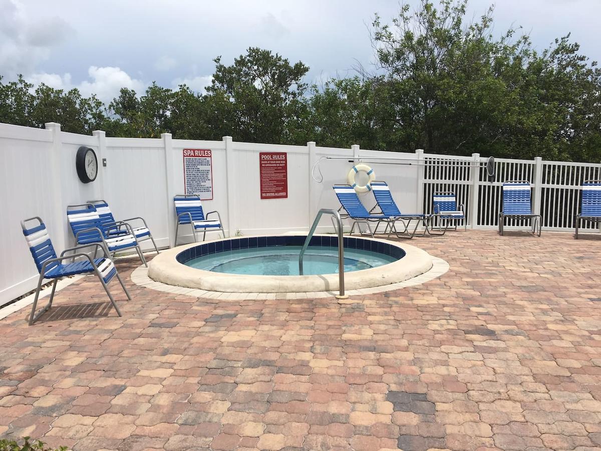 Bayshores Yacht And Tennis Club #616 - thumb 22