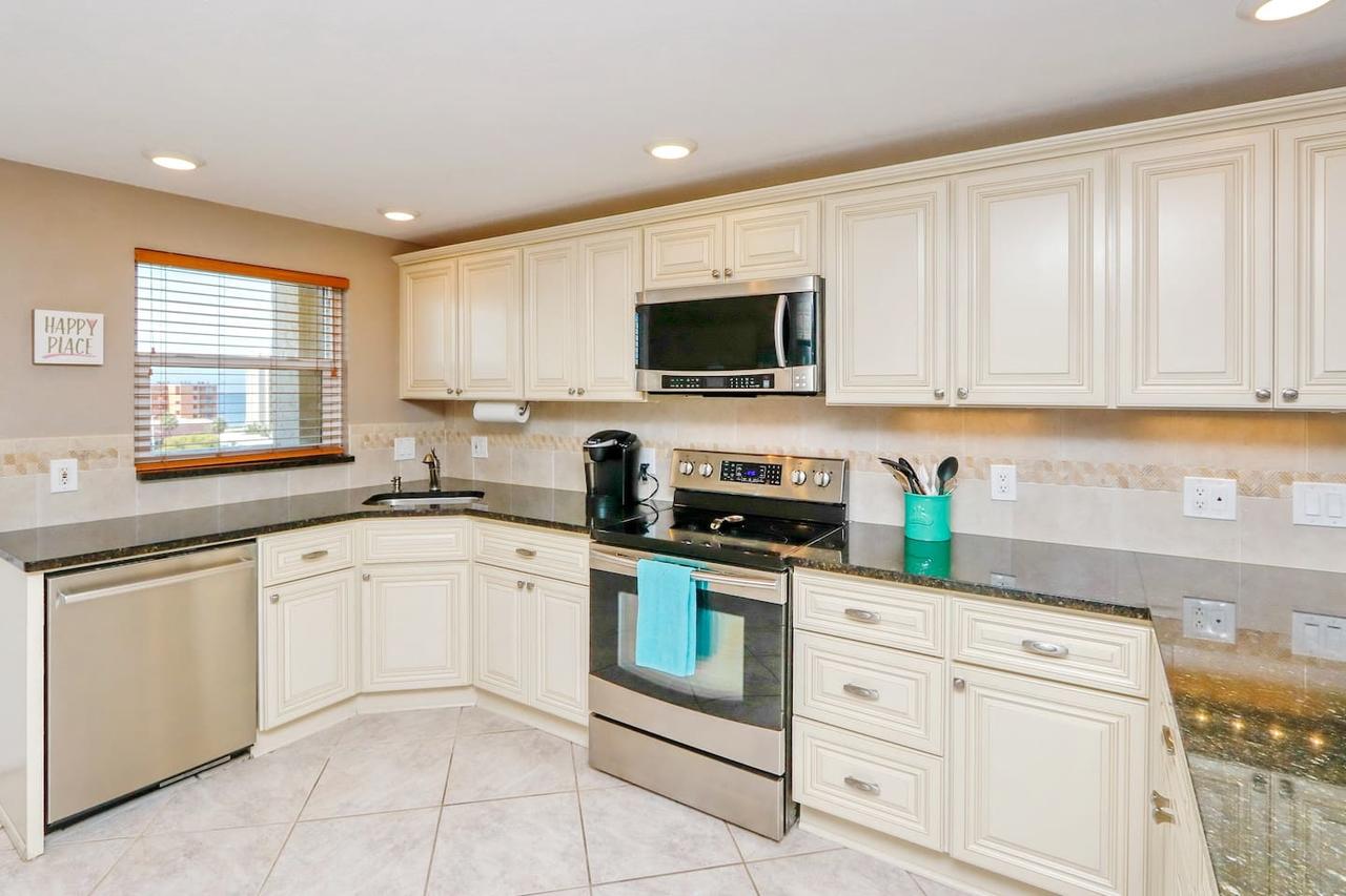 Bayshores Yacht And Tennis Club #616 - thumb 8