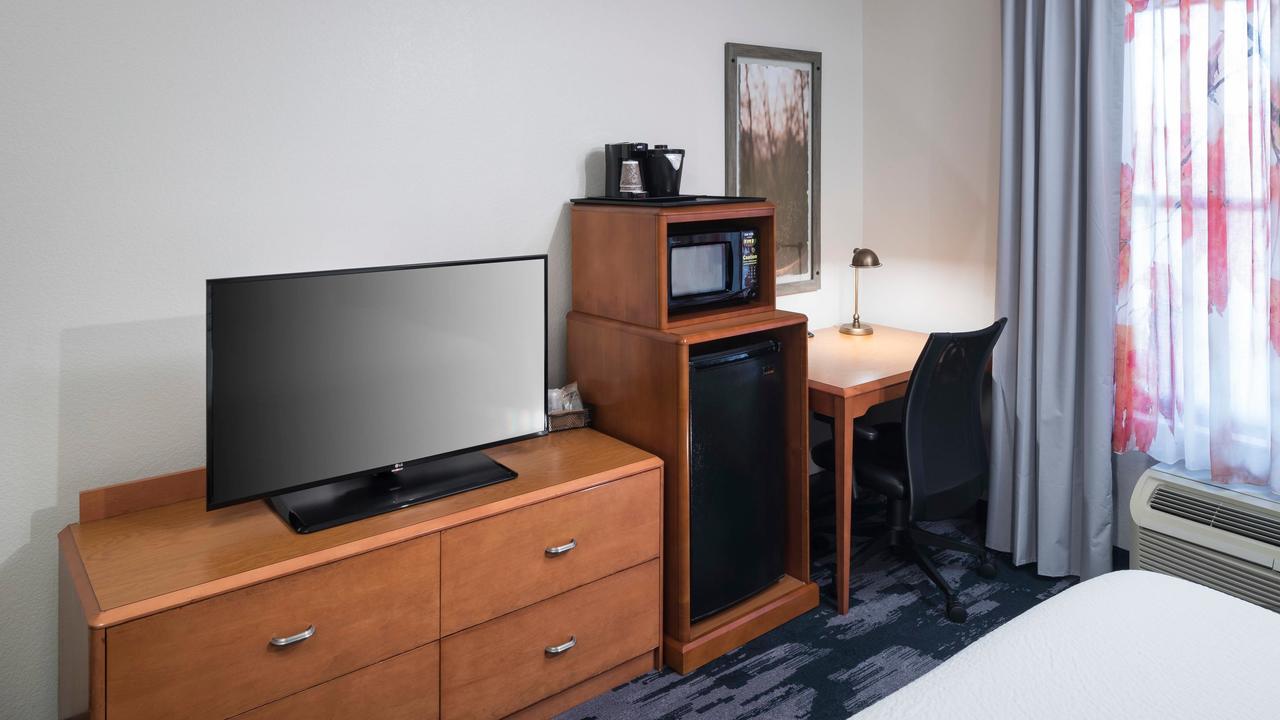Fairfield Inn Suites By Marriott Orlando At SeaWorld - thumb 9