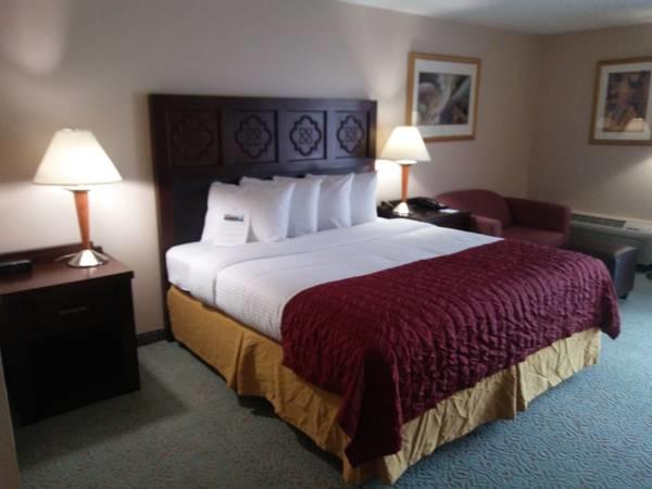 Baymont By Wyndham Florida Mall - thumb 20