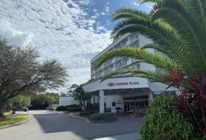 Crowne Plaza Orlando - Lake Buena Vista
