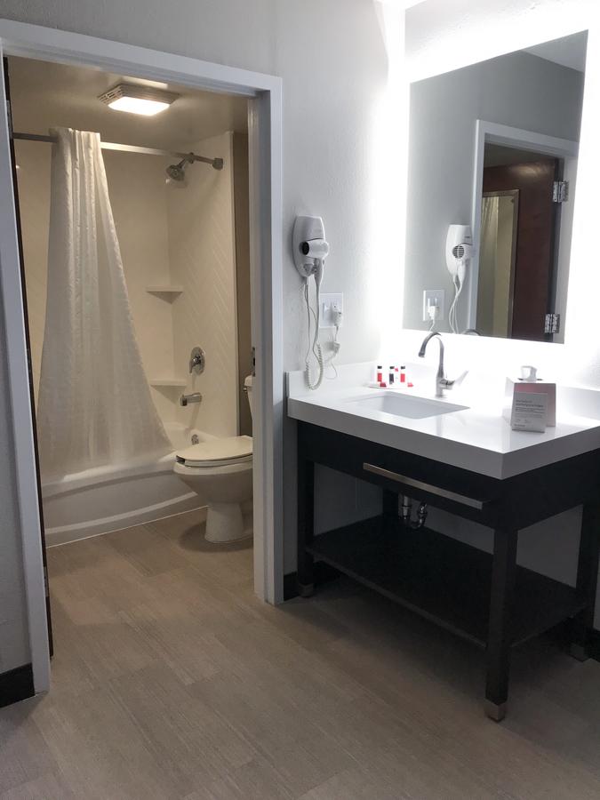 Ramada By Wyndham Suites Orlando Airport - thumb 2