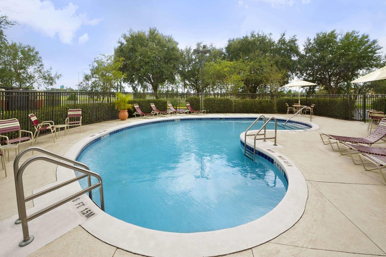 Ramada By Wyndham Suites Orlando Airport - thumb 32