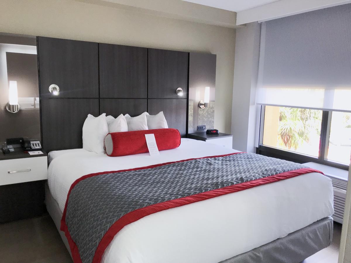 Ramada By Wyndham Suites Orlando Airport - thumb 16