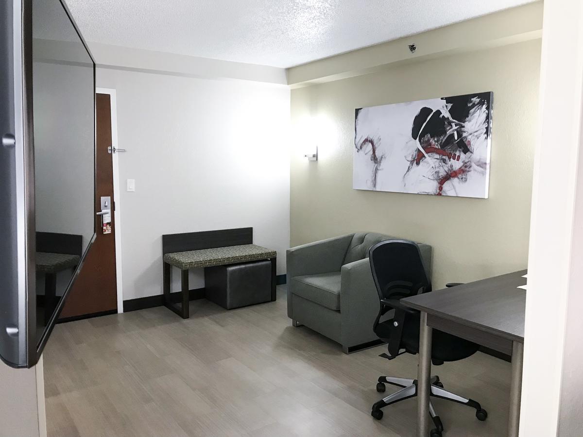 Ramada By Wyndham Suites Orlando Airport - thumb 7