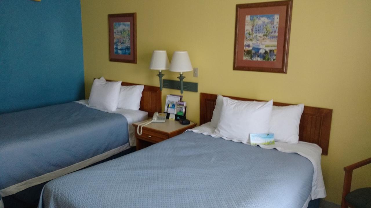 Days Inn & Suites By Wyndham Davenport - thumb 1